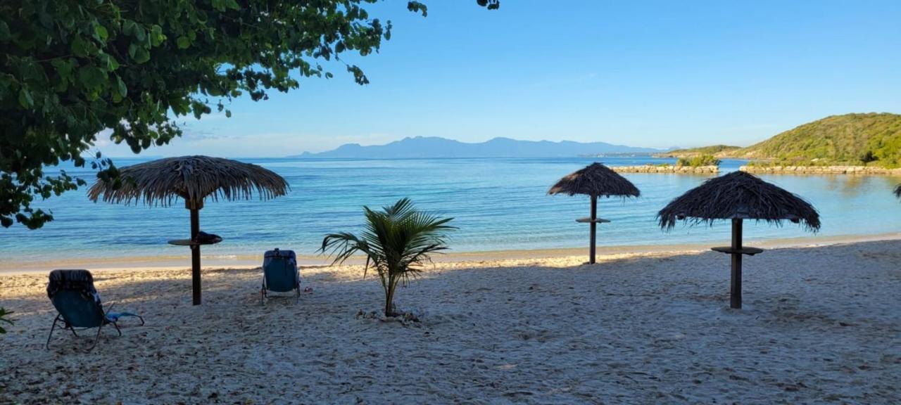 Kaz Lorike - Vue Mer & Piscine Exceptionnelle - Anse Des Rochers Saint-Francois  Exteriör bild